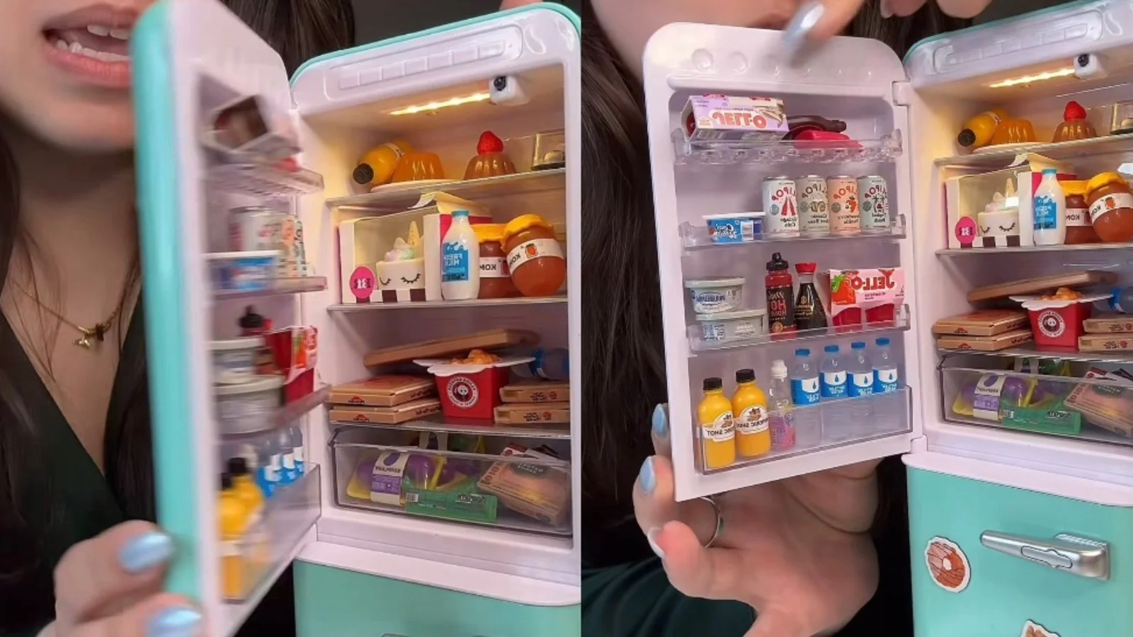 Geladeira em miniatura aberta mostrando diversos itens colecionáveis em seu interior